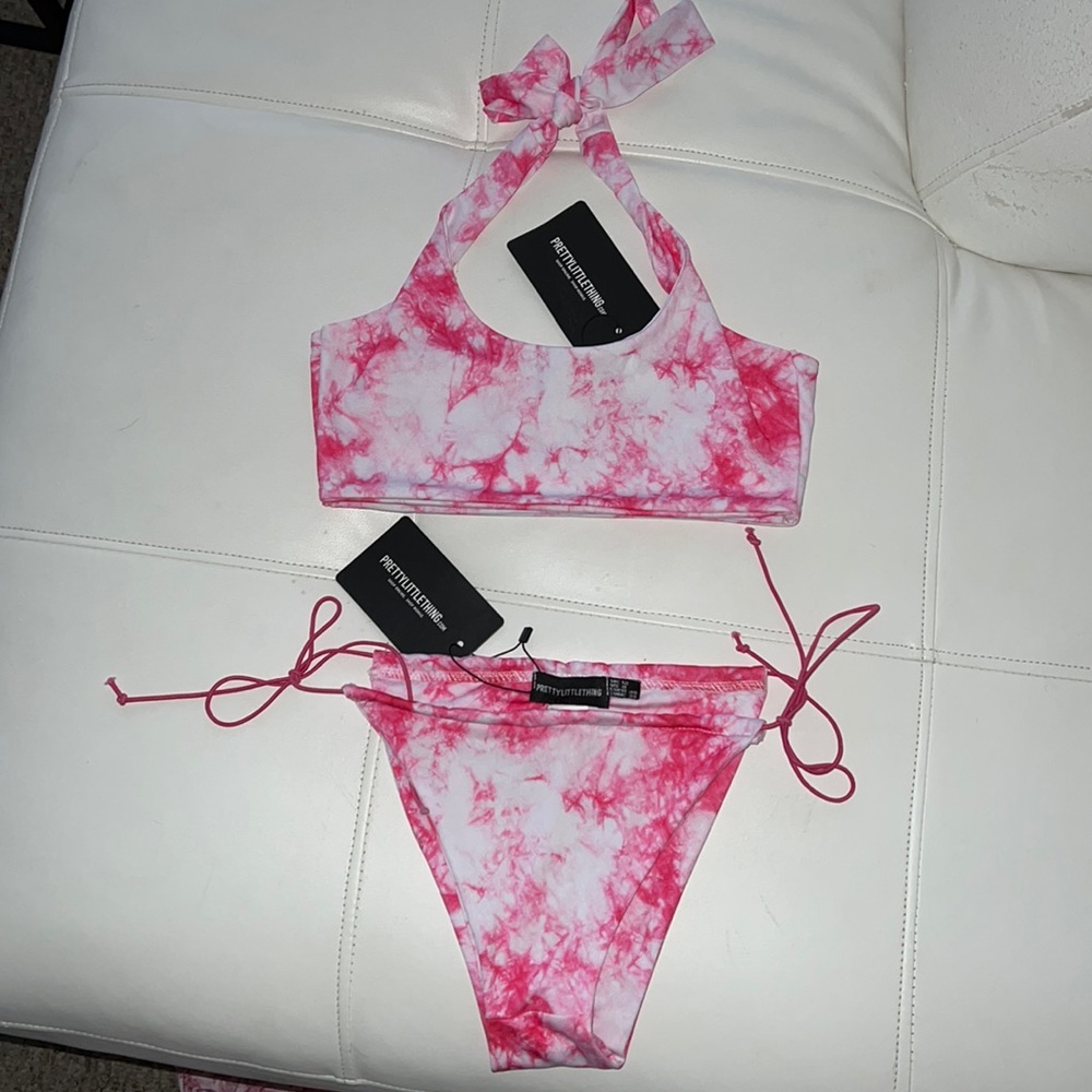 Pretty Little Thing Tye Dye Bikini Set Never Worn